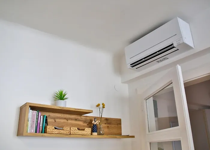 Historic Mexico Building * לובליאנה